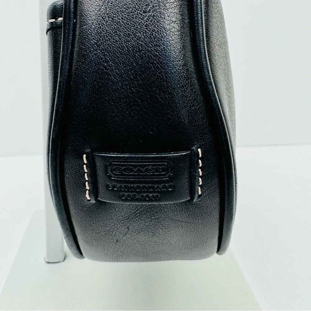 Coach Vintage Hampton Demi Hobo. Smooth, soft black leather. Crescent shape.